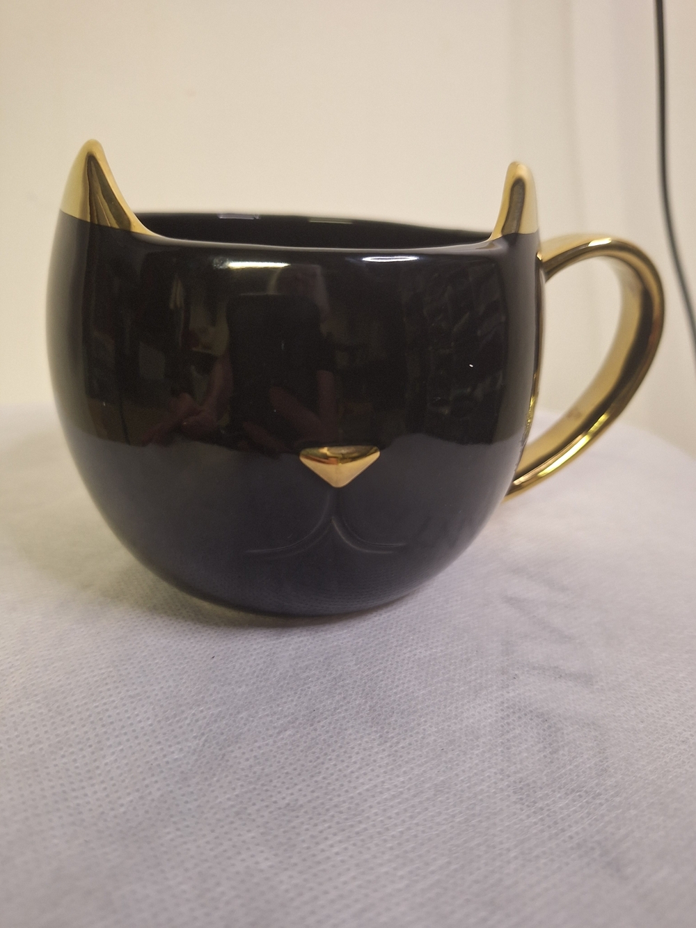 Pinky Up- Black and Gold Cat-Shaped Ceramic Mug